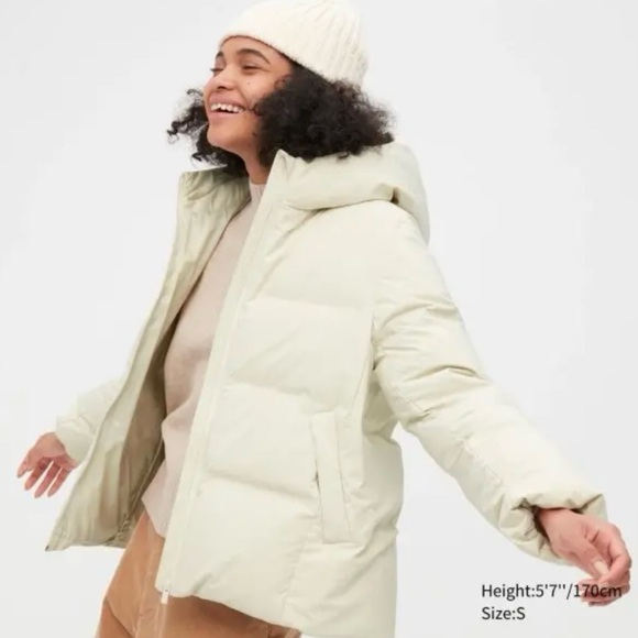 UNIQLO • Cream Seamless Hooded Down Puffer Jacket, XS - Picture 14 of 16